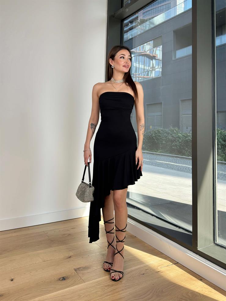 Straplez Göğüs Kısmı Büzgülü Jayden Kadın Siyah Elbise 24Y097