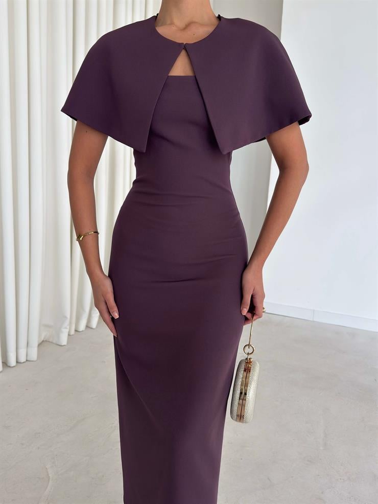 Pelerinli Straplez Arkası Yırtmaçlı Jeremy Mürdüm Kadın Elbise 26K257