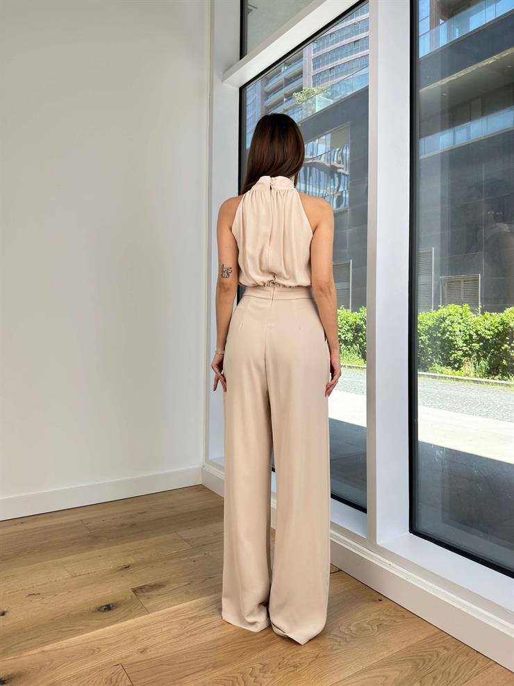 Boğazlı Kolsuz Drapeli Belden Oturtmalı Bol Paça Jiri Kadın Bej Tulum 24Y574