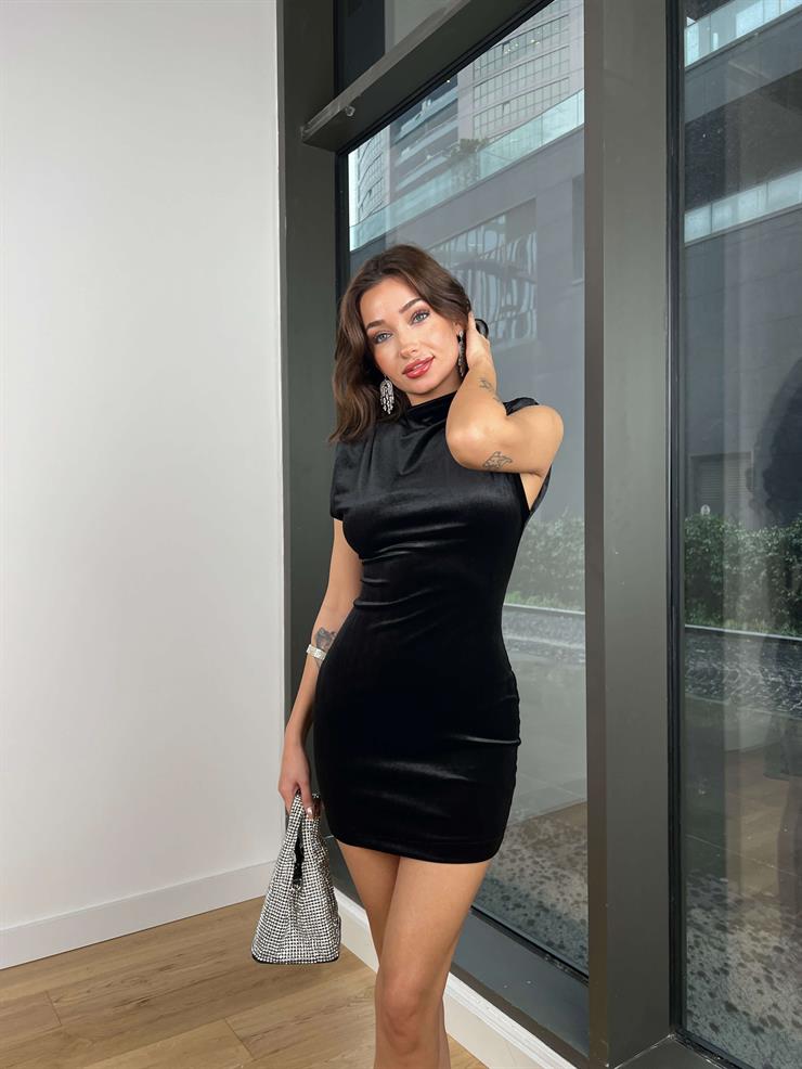 Boğazlı Sıfır Kollu Jolien Kadın Siyah Kadife Mini Elbise 24k325