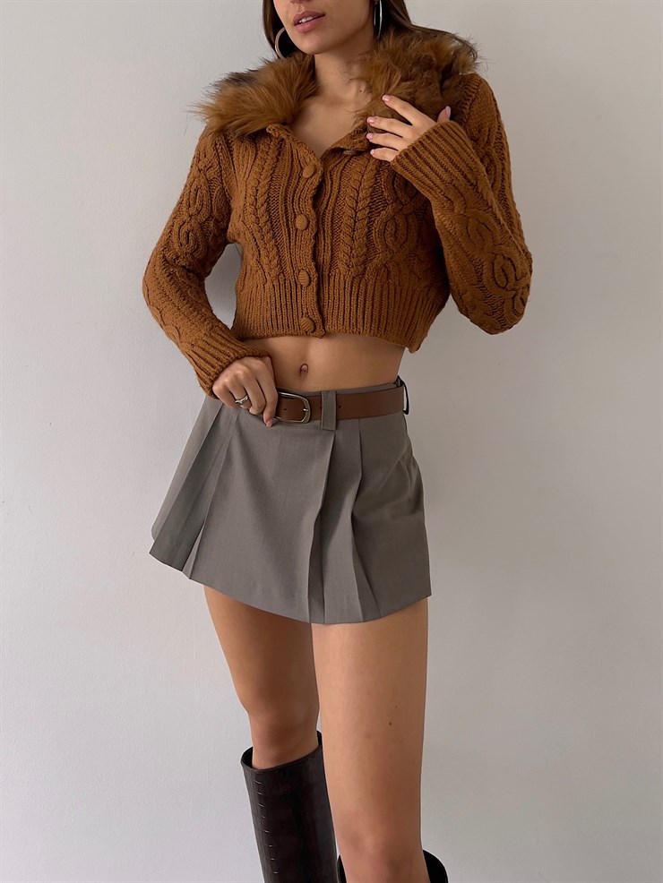 Ön Düğme Kapamalı Jorge Yaka Tüylü Kadın Taba Hırka 23K000263