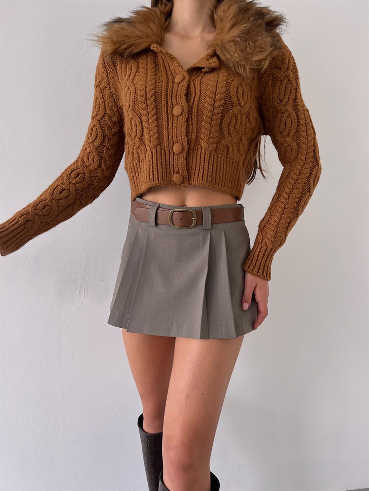 Ön Düğme Kapamalı Jorge Yaka Tüylü Kadın Taba Hırka 23K000263