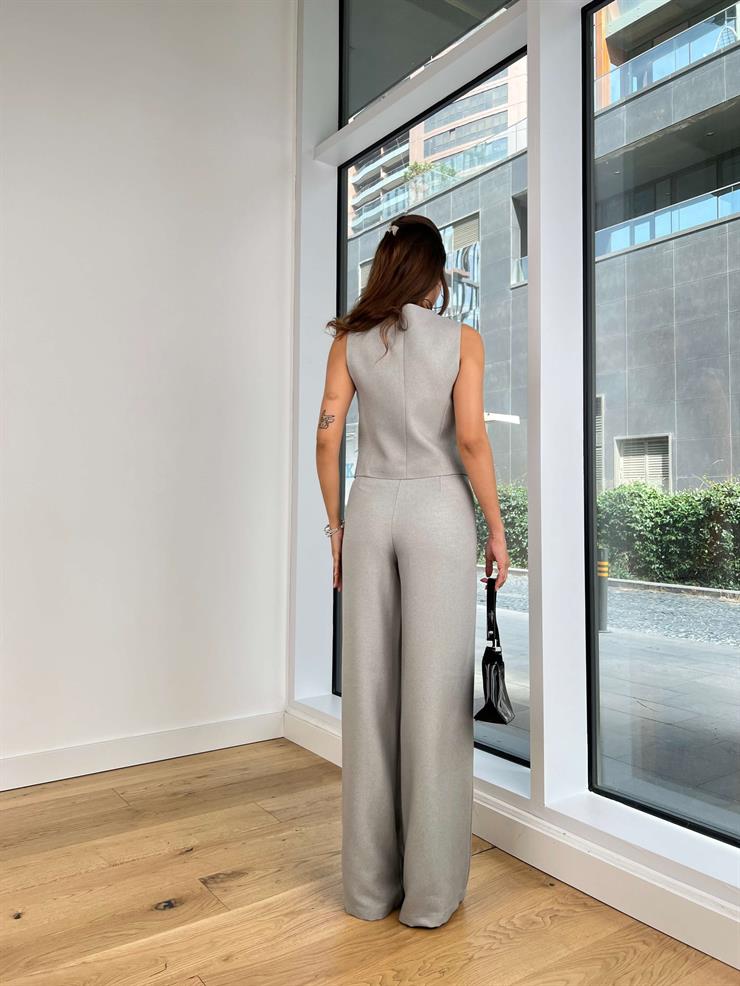 Düğme Kapamalı Yelek Yüksek Bel Ters Dikiş Detaylı Bol Paça Pantolon Josue Kadın Gri İkili Takım 25K067