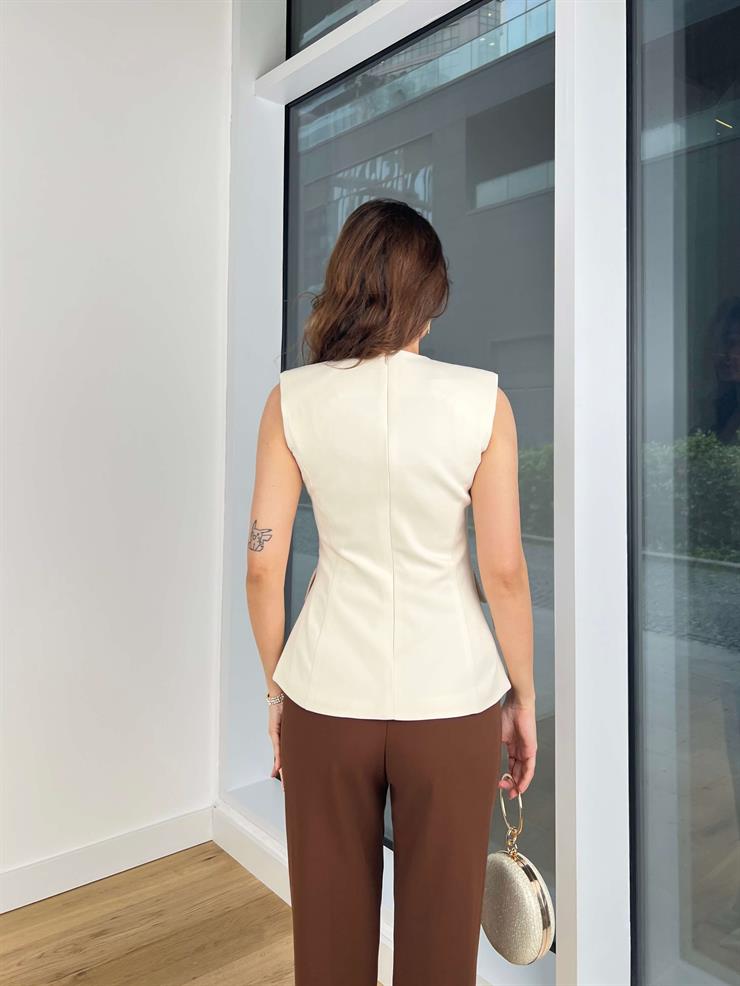 Kalın Askılı Kare Yaka Önü Düğme Detaylı Jovani Kadın Taş Yelek 24Y485