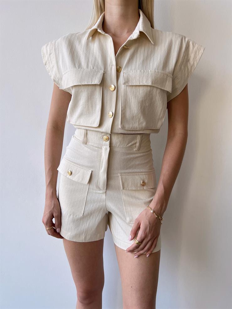 Sıfır Kol Önü Düğmeli Crop Ceket Yüksek Bel Düğme Ve Cep Detaylı Şort Julus Keten Takım 23Y000395