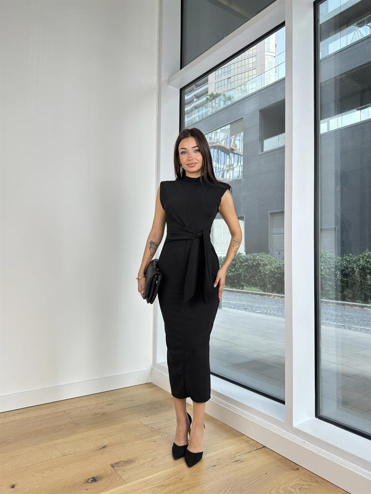 Omuz Vatkalı Yarım Boğazlı Kail Siyah Kadın Midi Elbise 25K120