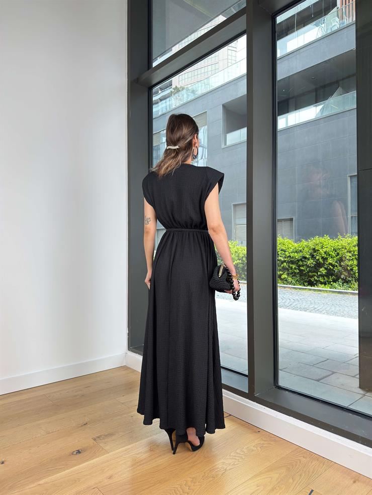 Yuvarlak Yaka Beli Kemerli Kalimda Siyah Kadın Elbise 25Y348