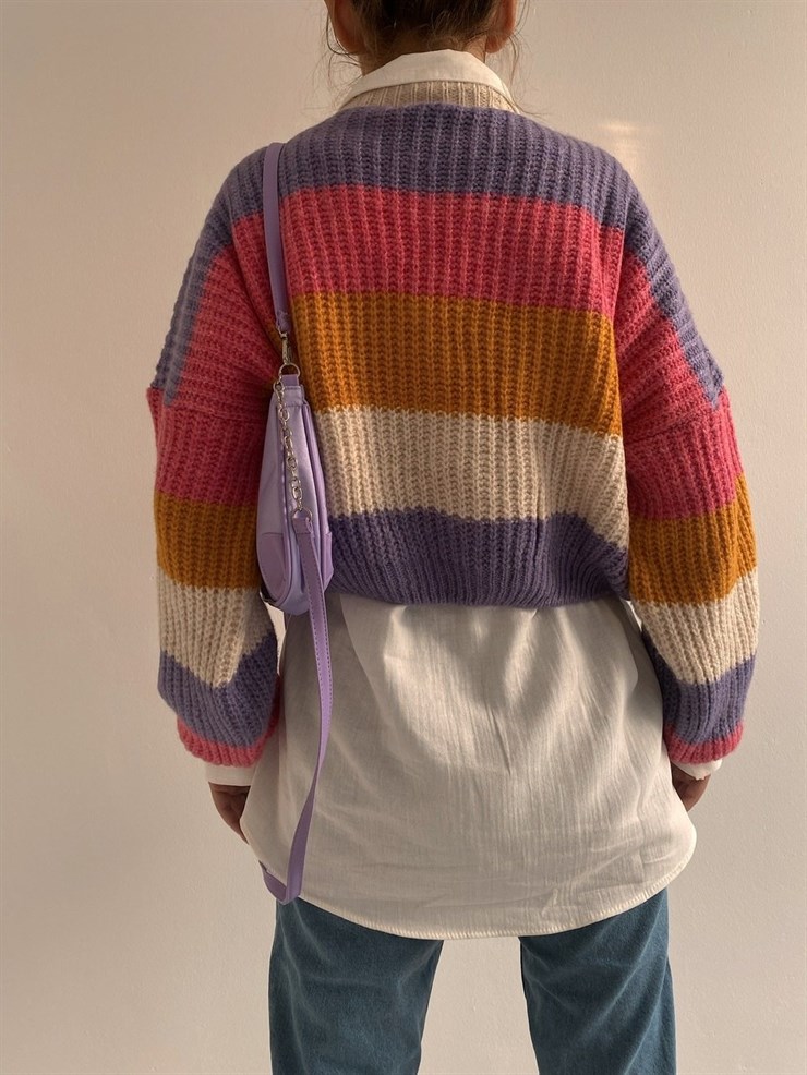 Kalın Çizgili Oversize Kadın Renkli Örme Kazak 22K000052