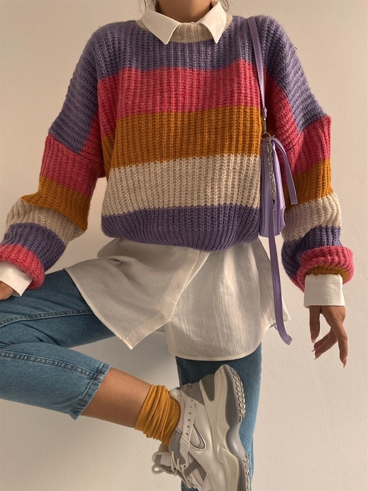 Kalın Çizgili Oversize Kadın Renkli Örme Kazak 22K000052