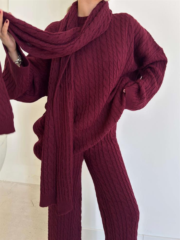 Oversize Kazak Bol Paça Pantolon Ve Atkılı Kalli Kadın Bordo Üçlü Triko Takım 26K093