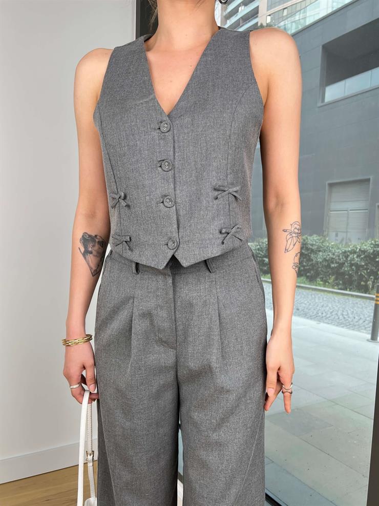 Düğme Kapamalı Fiyonk Detaylı Kalmm Antrasit Kadın Crop Yelek 25Y246