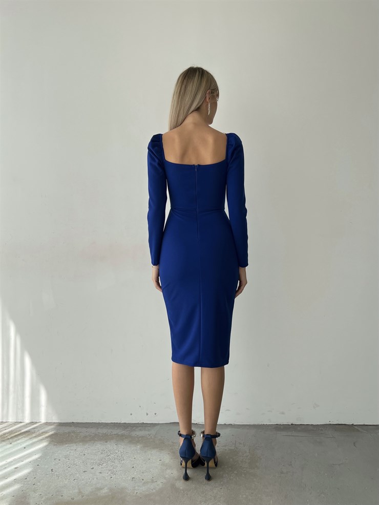 Kalp Yaka Göğüs Çevresi Taş Detaylı Uzun Kollu Libero Kadın Saks Midi Boy Elbise 23K000102