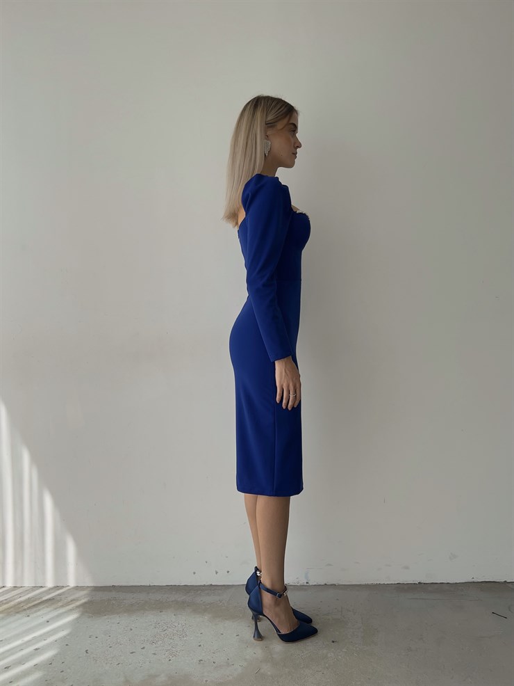 Kalp Yaka Göğüs Çevresi Taş Detaylı Uzun Kollu Libero Kadın Saks Midi Boy Elbise 23K000102