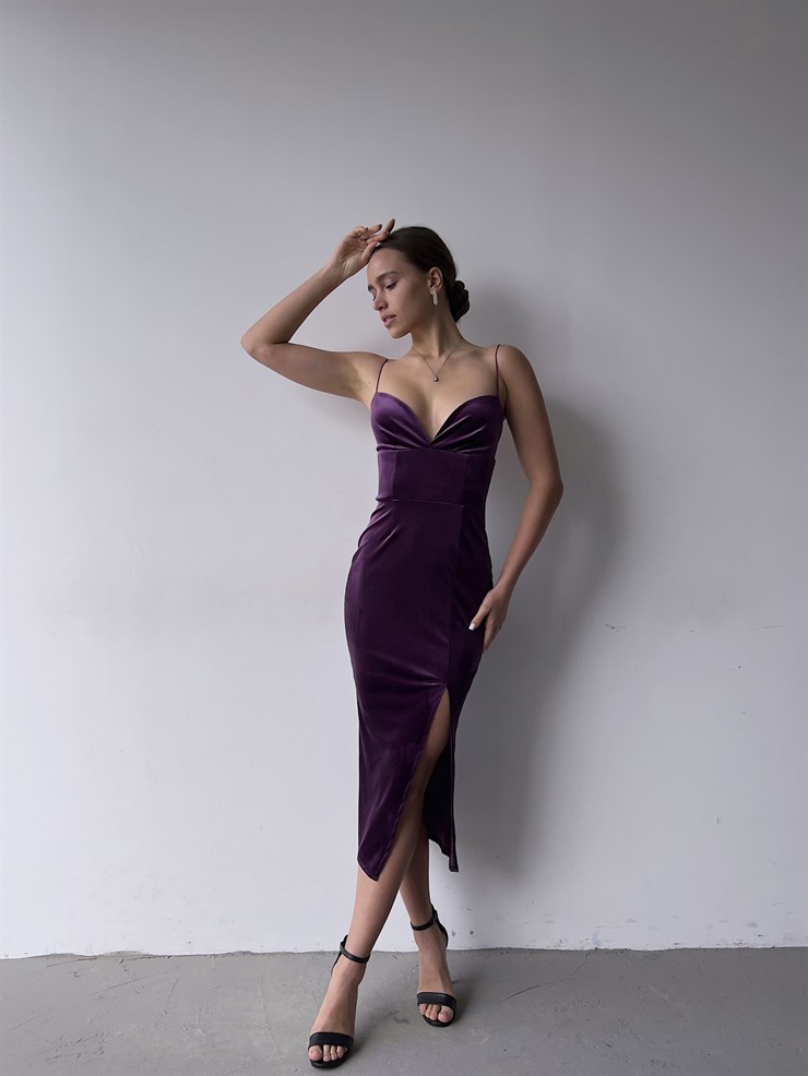 Kalp Yaka Yırtmaçlı Elena Kadın İp Askılı Midi Mürdüm Elbise 23K000303