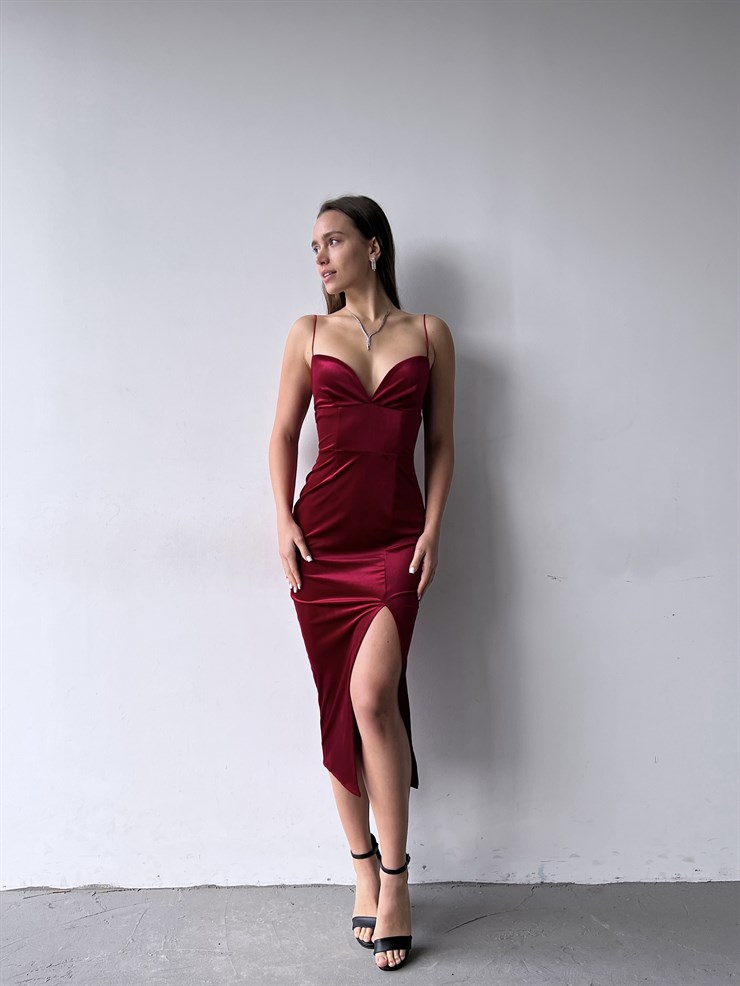 Kalp Yaka Yırtmaçlı Elena Kadın İp Askılı Midi Kırmızı Elbise 23K000303