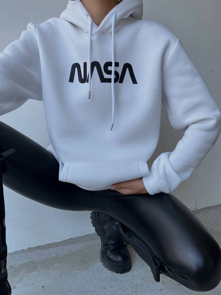 Kapüşonlu Cepli Nasa Yazılı Coman Kadın Beyaz Sweatshirt 23K000123