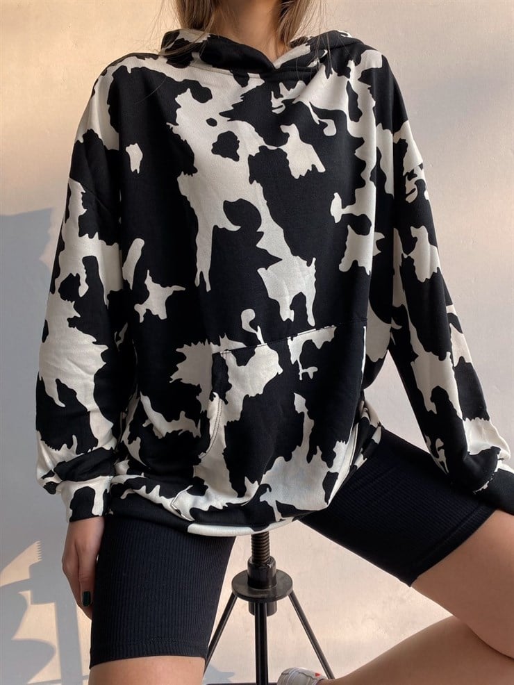 Kapüşonlu Dalmaçya Desenli Kadın Siyah Sweatshirt 21Y000551