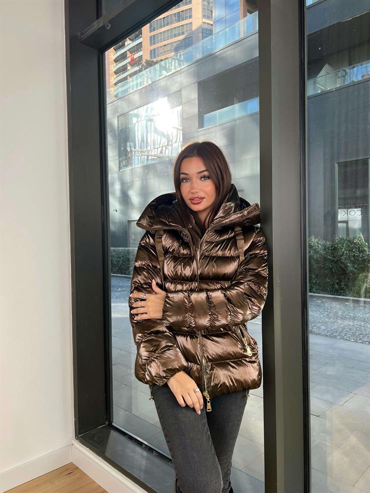 Kapüşonlu Parlak Arlan Kadın Kahve Şişme Mont 23K000124