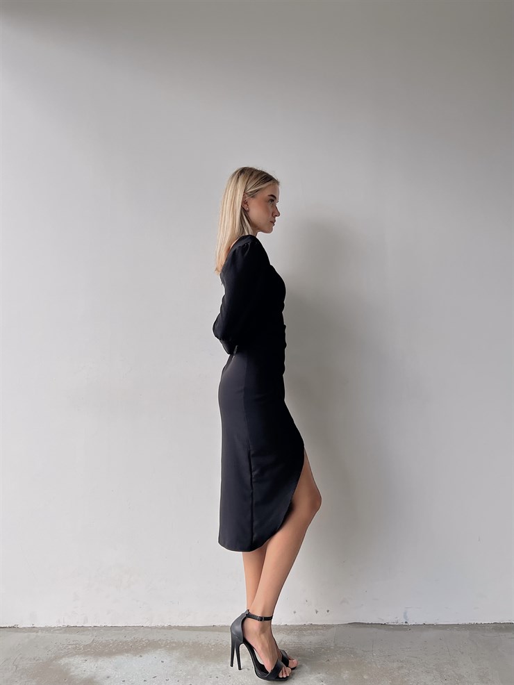 Kare Yaka Drapeli Yarım Balon Kol Etek Kısmı Kruvaze Kesim Leola Kadın Siyah Elbise 22Y000506