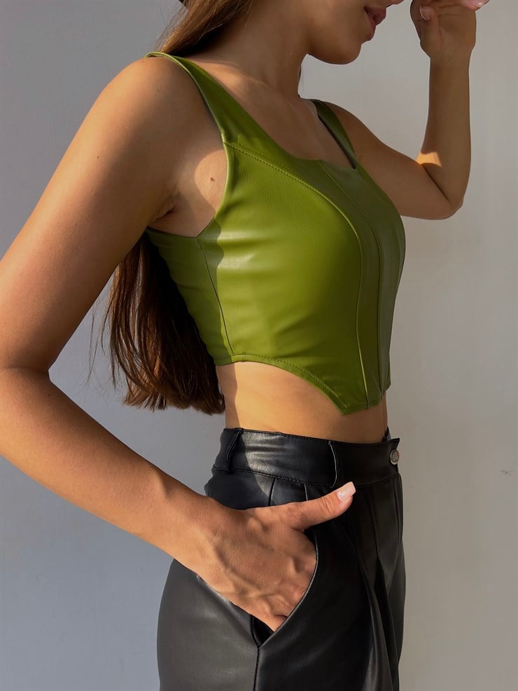 Kare Yaka Kalın Askı Korse Elian Vegan Deri Crop Bluz 23K000147