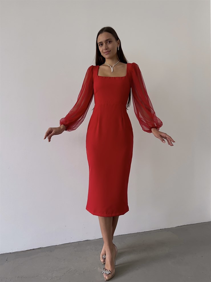 Kare Yaka Kolları Tül Arka Etek Kısmı Yırtmaçlı Jarlan Kadın Kırmızı Midi Boy Elbise 23K000097