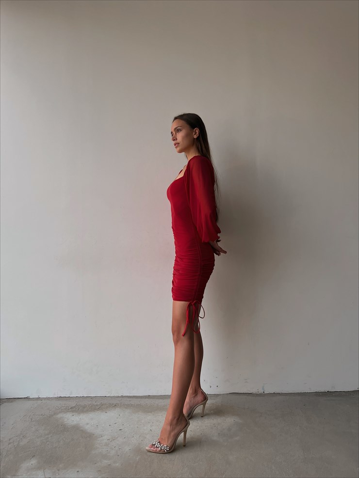 Kare Yaka Uzun Kol Eteği Drapeli Ve Ayarlanabilir Bağcıklı Carl Kadın Kırmızı Elbise 23K000032