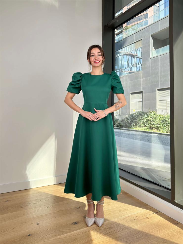 Eteği Volanlı Kısa Balon Kol Kareem Kadın Zümrüt Elbise 24Y085