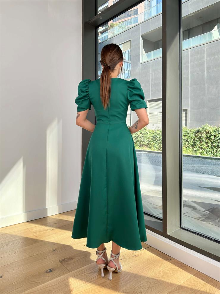 Eteği Volanlı Kısa Balon Kol Kareem Kadın Zümrüt Elbise 24Y085