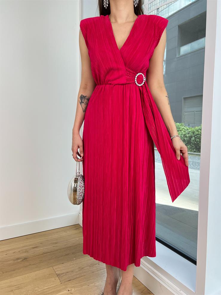 V Yaka Omuz Vatkalı Beli Tokalı Piliseli Karim Kadın Fuşya Midi Elbise 24Y599