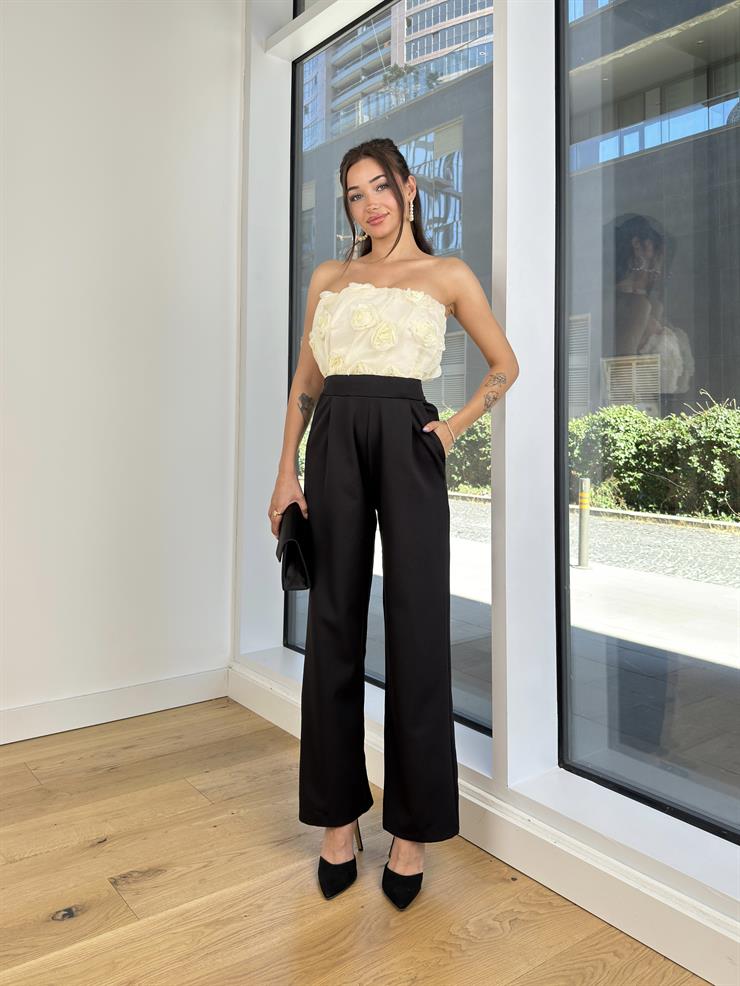 Straplez Çiçek Aksesuarlı Paçası Bol Karlis Siyah Kadın Tulum 25K221