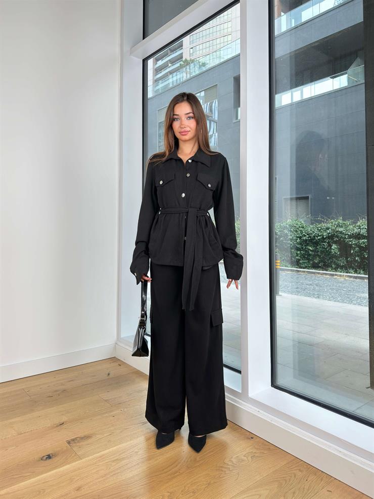 Önü Çıtçıt Kapamalı Belden Kuşaklı Ceket Bol Paça Pantolon Katrin Siyah Kadın İkili Takım 25K090