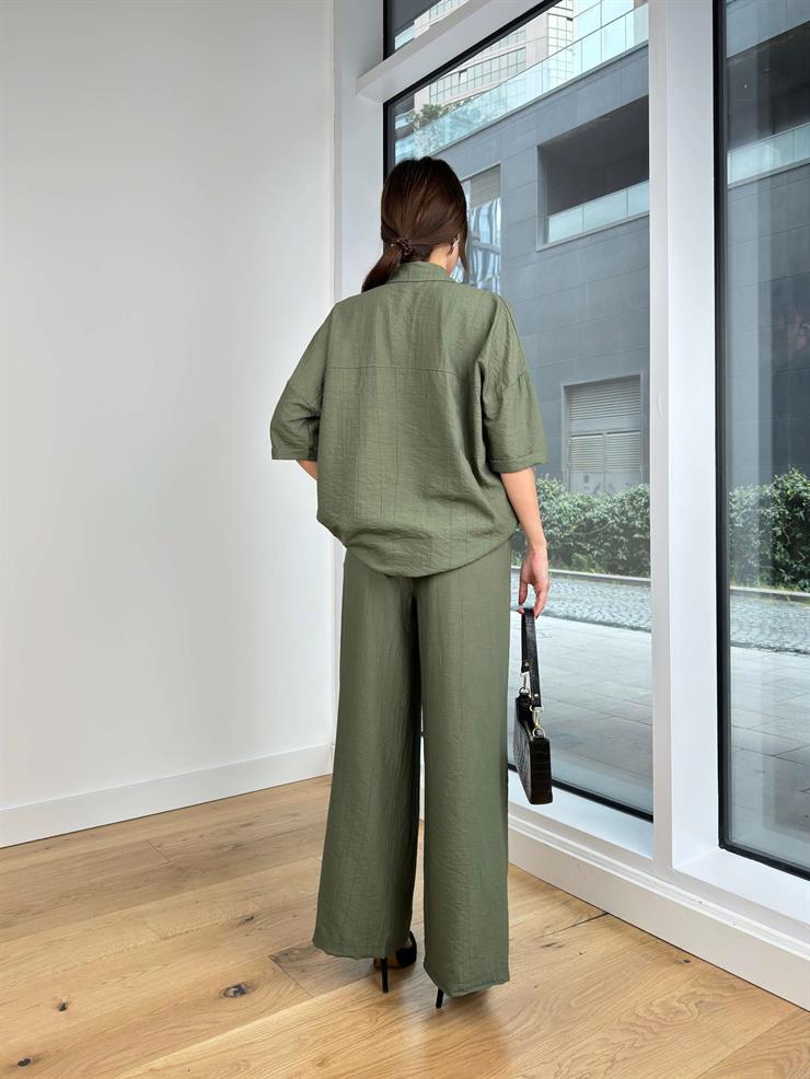 Yarım Kol Büyük Cepli Gömlek Beli Bağcıklı Ve Lastikli Bol Pantolon Kaydat Kadın Haki Keten Takım 24Y202