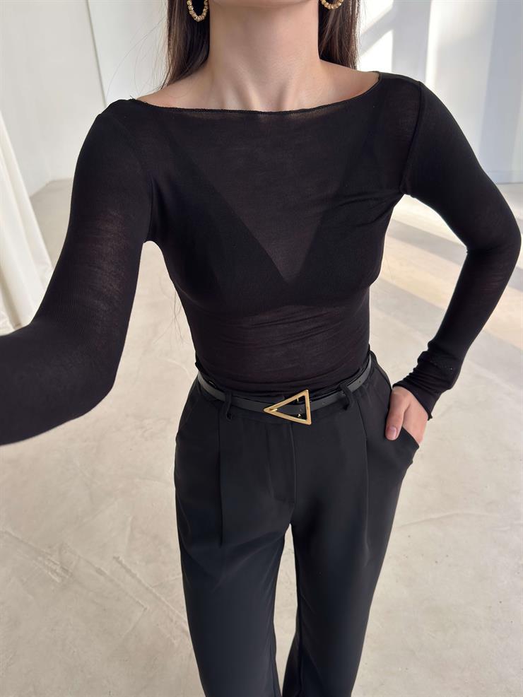 Uzun Kol Transparan Kayık Yaka Siyah Kadın Bluz 26K359