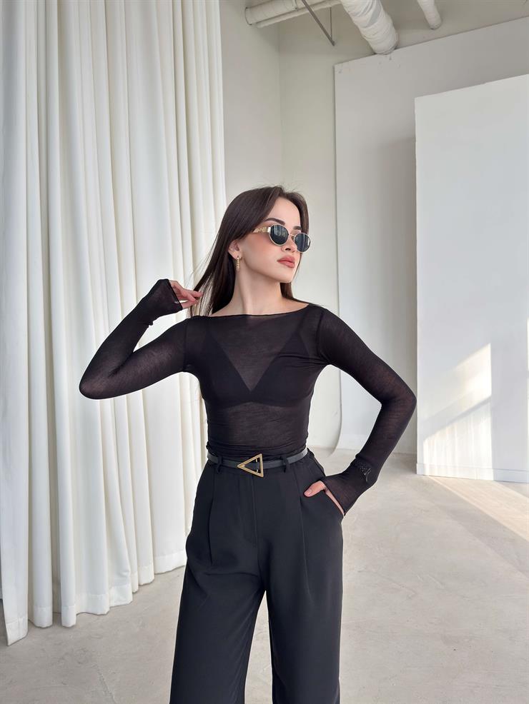 Uzun Kol Transparan Kayık Yaka Siyah Kadın Bluz 26K359