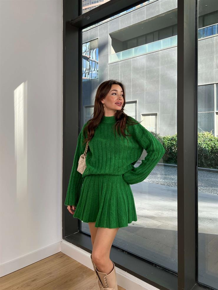 Boğazlı Geniş Kollu Kazak Pileli Etek Tavita Kadın Yeşil Triko Takım 24Y076