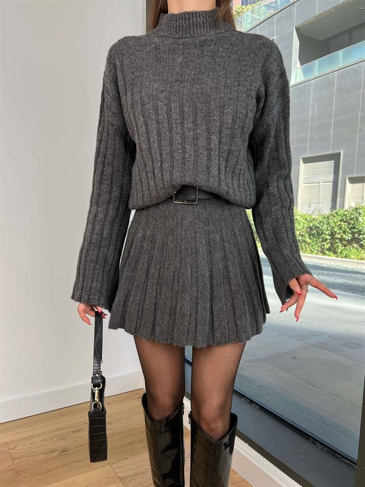 Boğazlı Geniş Kollu Kazak Pileli Etek Tavita Kadın Gri Triko Takım 24Y076