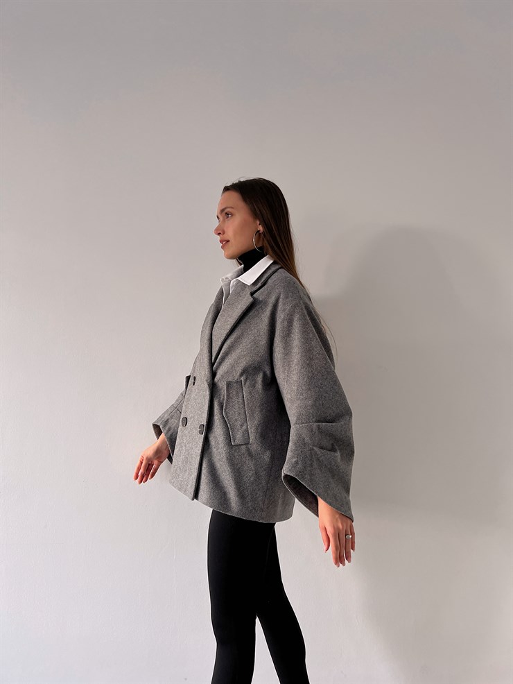 Ön Düğme Kapamalı Geniş Kesim Kayo Kadın Gri Kaban 23K000270