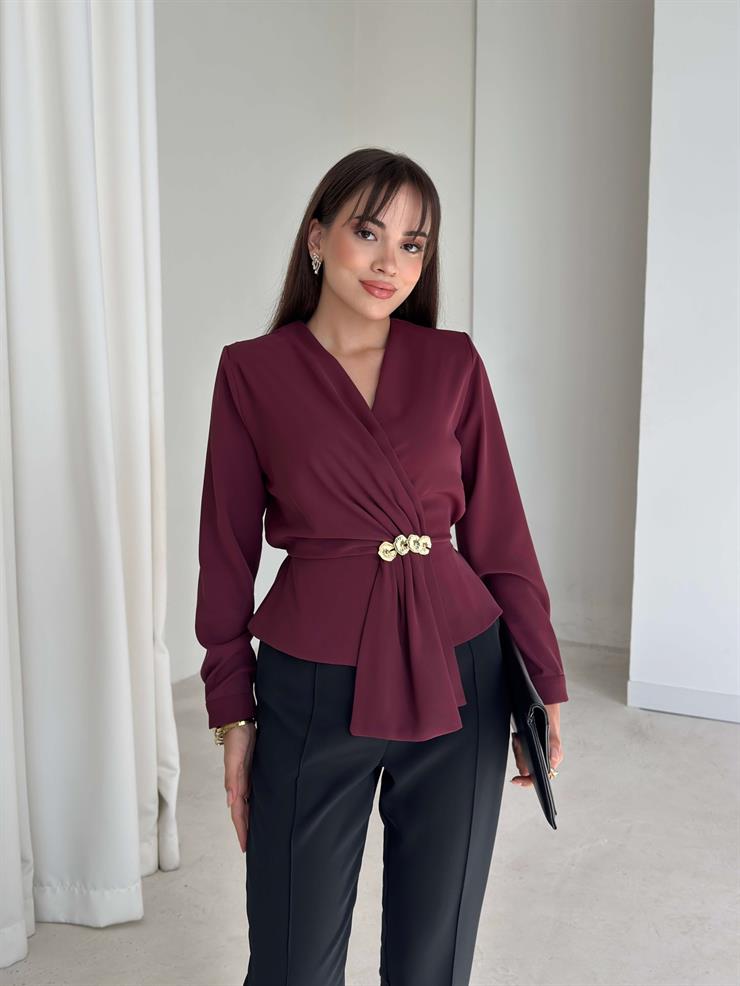 Beli Lastikli Aksesuarlı Kolları Düğmeli Kruvaze Yaka Kelnide Kadın Bordo Bluz 26K102