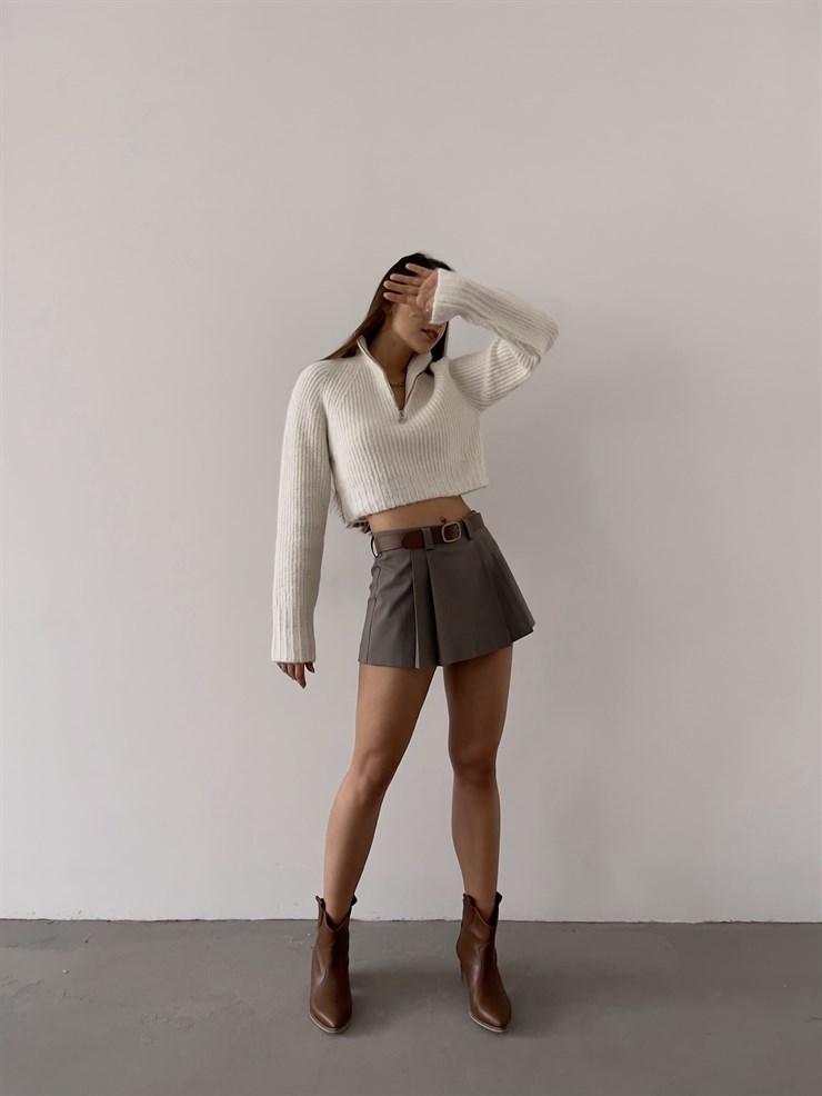 Önü Pileli Kemerli Kadın Vizon Şort Etek 23K000237