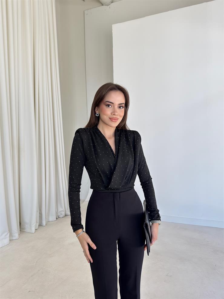Taşlı Kruvaze Yaka Drape Detaylı Kenlan Siyah Kadın Bodysuit 26K289