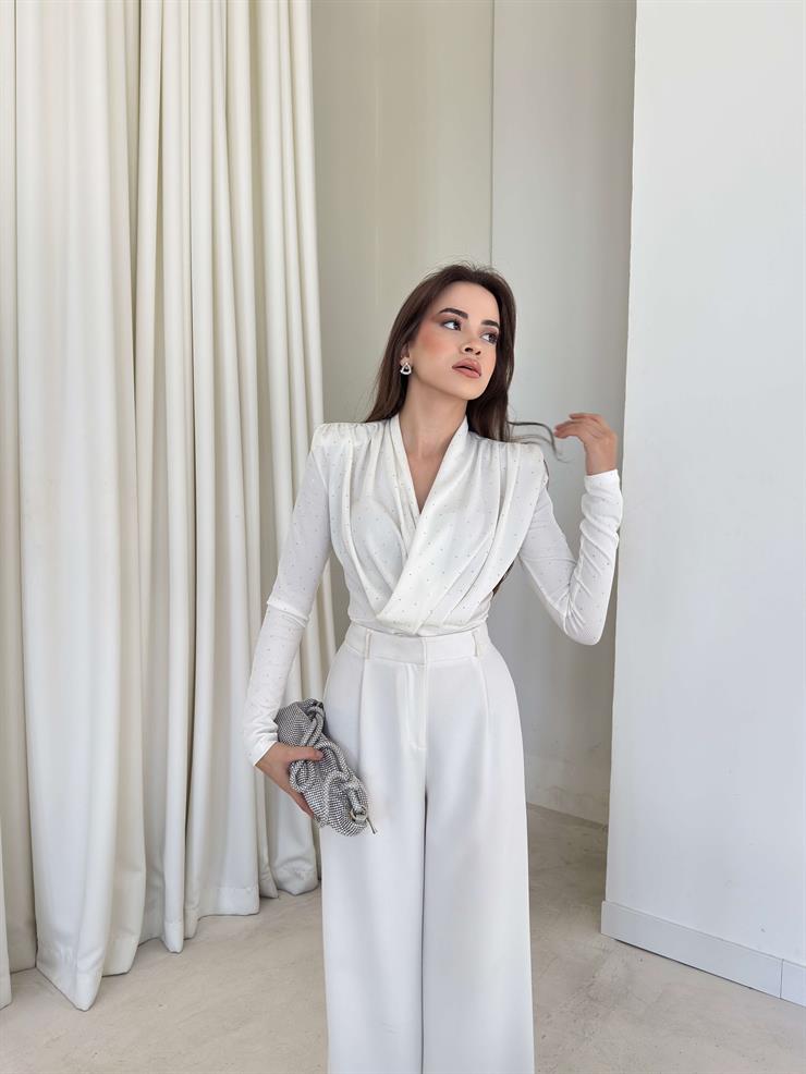 Taşlı Kruvaze Yaka Drape Detaylı Kenlan Ekru Kadın Bodysuit 26K289