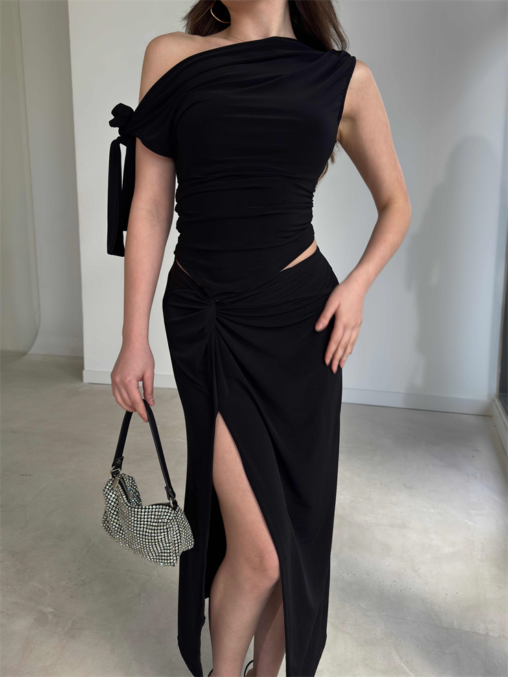 Omuzdan Bağlamalı Eteği Yırtmaçlı Midi Boy Siyah Kenna Kadın İkili Takım 26Y166