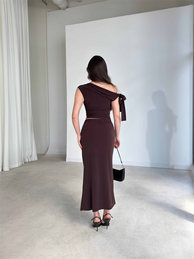 Omuzdan Bağlamalı Eteği Yırtmaçlı Midi Boy Kahverengi Kenna Kadın İkili Takım 26Y166