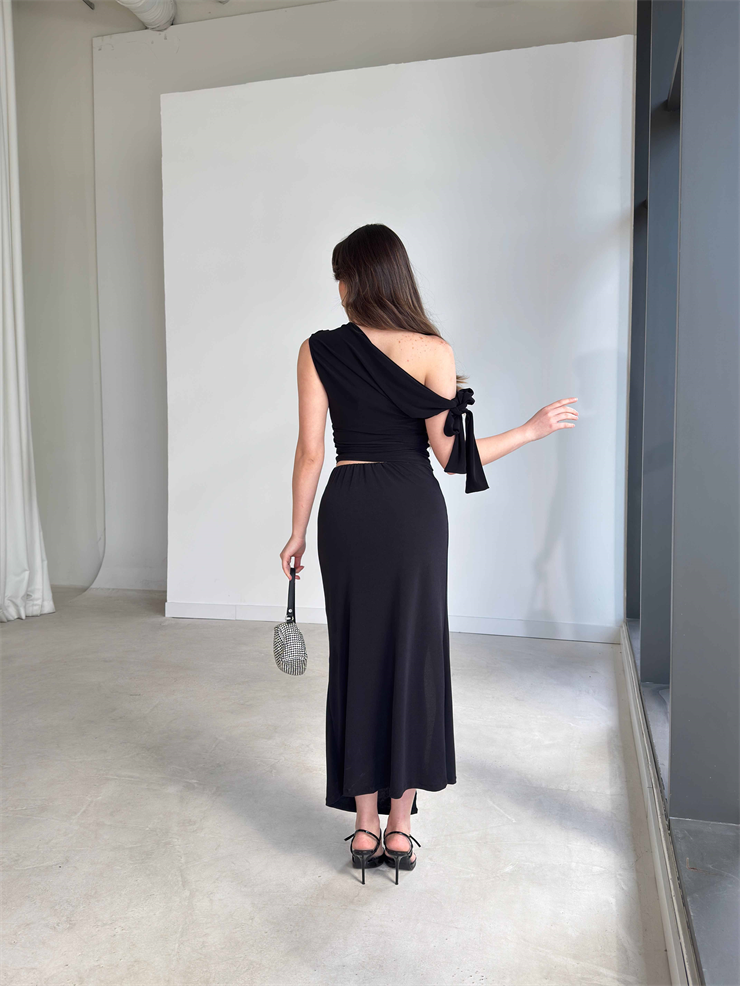 Omuzdan Bağlamalı Eteği Yırtmaçlı Midi Boy Siyah Kenna Kadın İkili Takım 26Y166