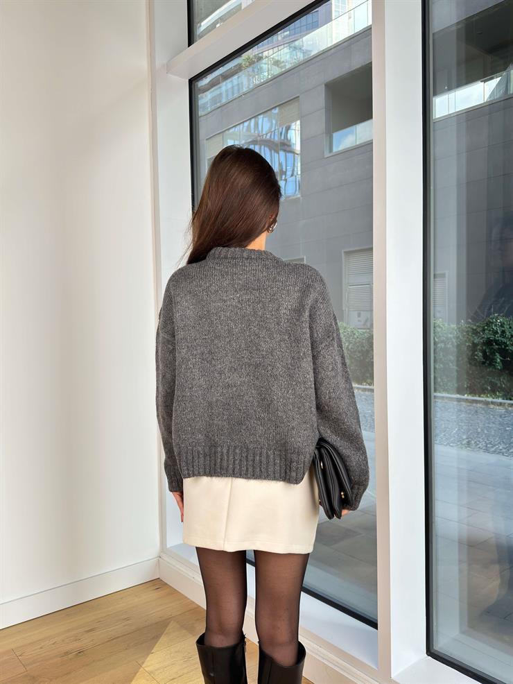 Göğüs Kısmı Kalp Pencereli Kenner Gri Kadın Kazak 25K300