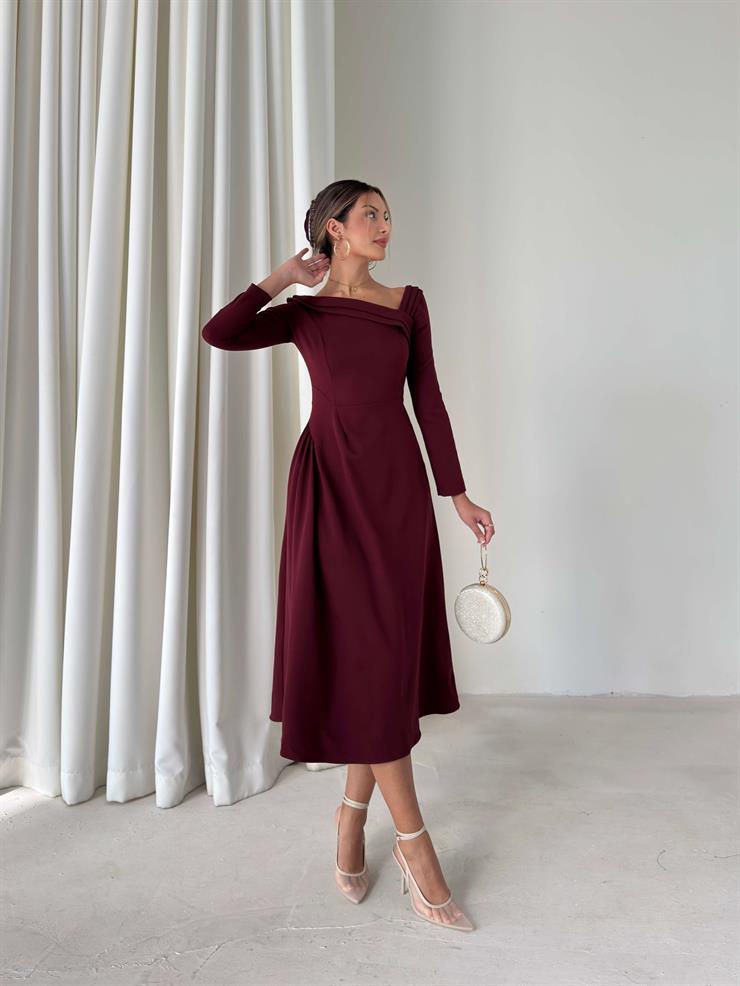 Asimetrik Yaka Uzun Kollu Keyli Bordo Kadın Midi Elbise 26K087