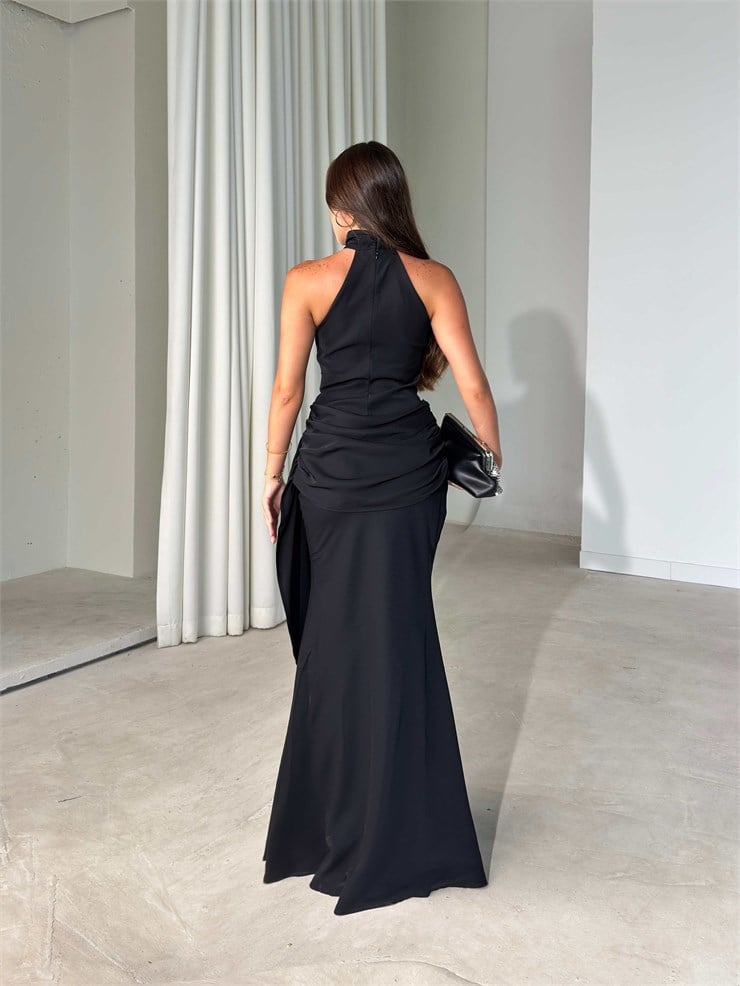 Boğazlı Asimetrik Yaka Drape Detaylı Maxi Boy Siyah Keyna Kadın Elbise 26Y523