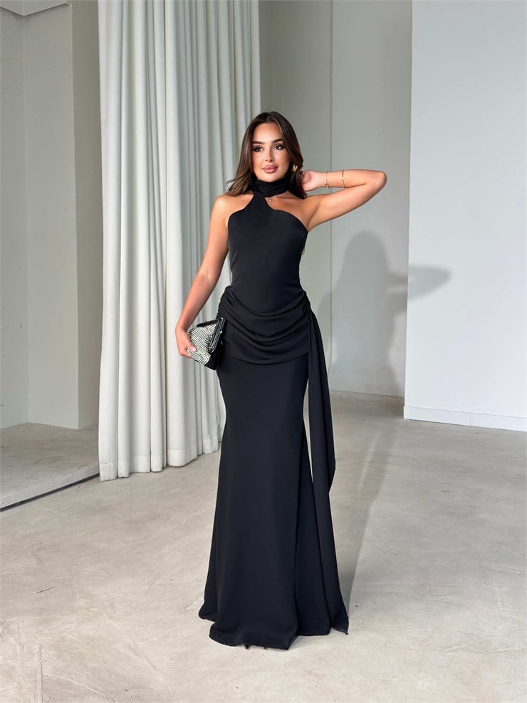 Boğazlı Asimetrik Yaka Drape Detaylı Maxi Boy Siyah Keyna Kadın Elbise 26Y523