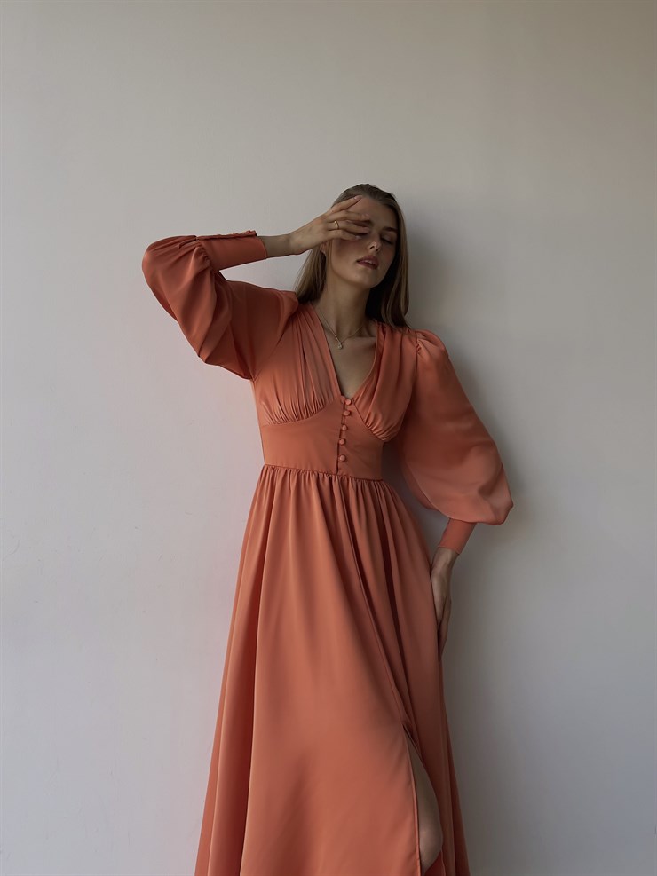 Kiloş Balon Kol Beli Düğmeli Viktoria Kadın Somon Uzun Elbise 22K000051