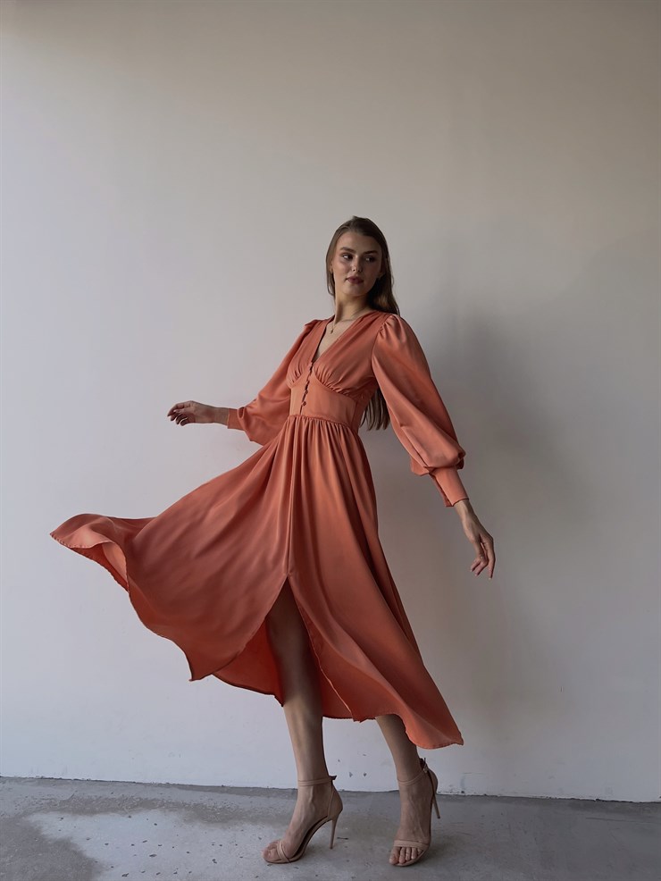 Kiloş Balon Kol Beli Düğmeli Viktoria Kadın Somon Uzun Elbise 22K000051